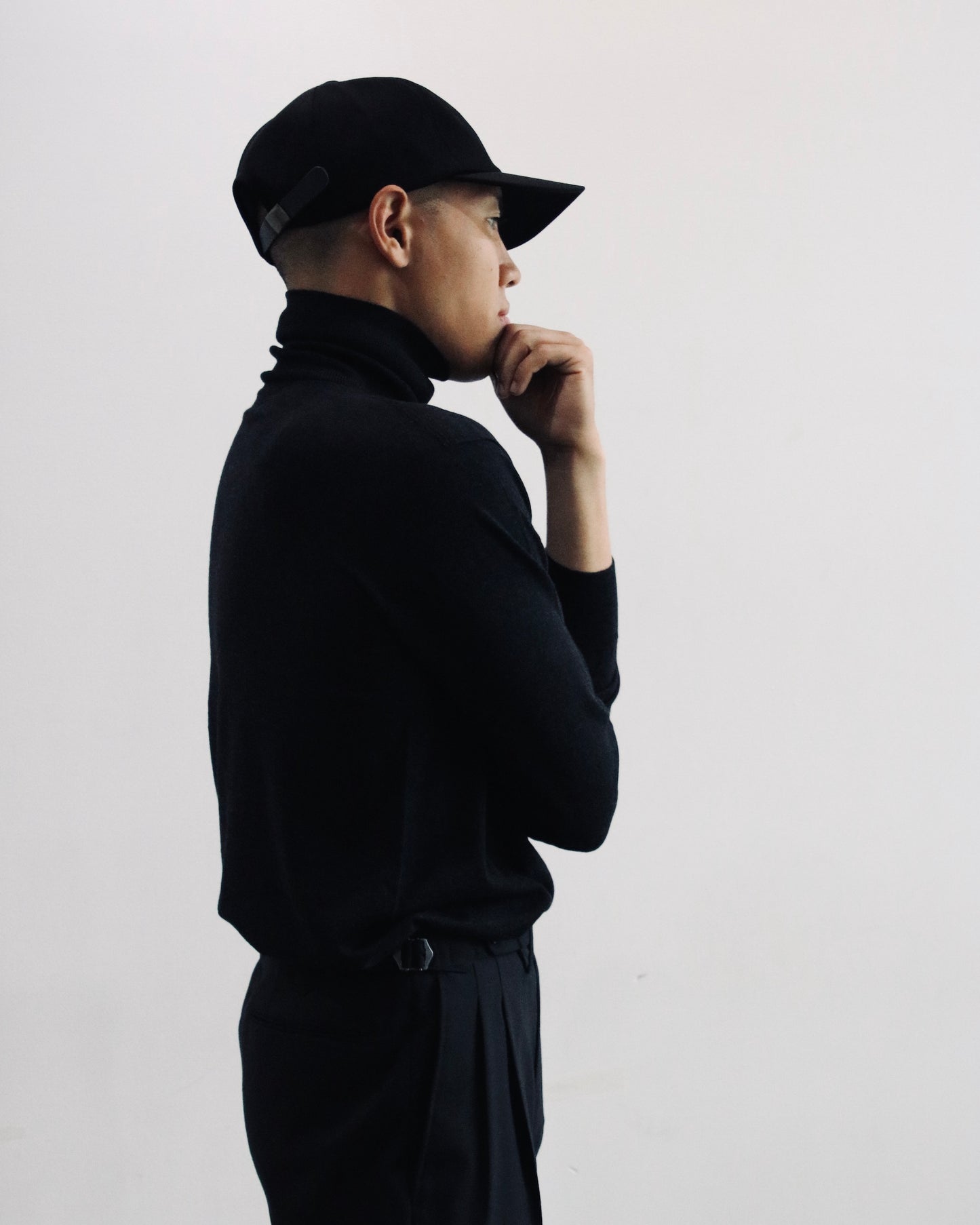MORISOT TURTLE NECK KNIT