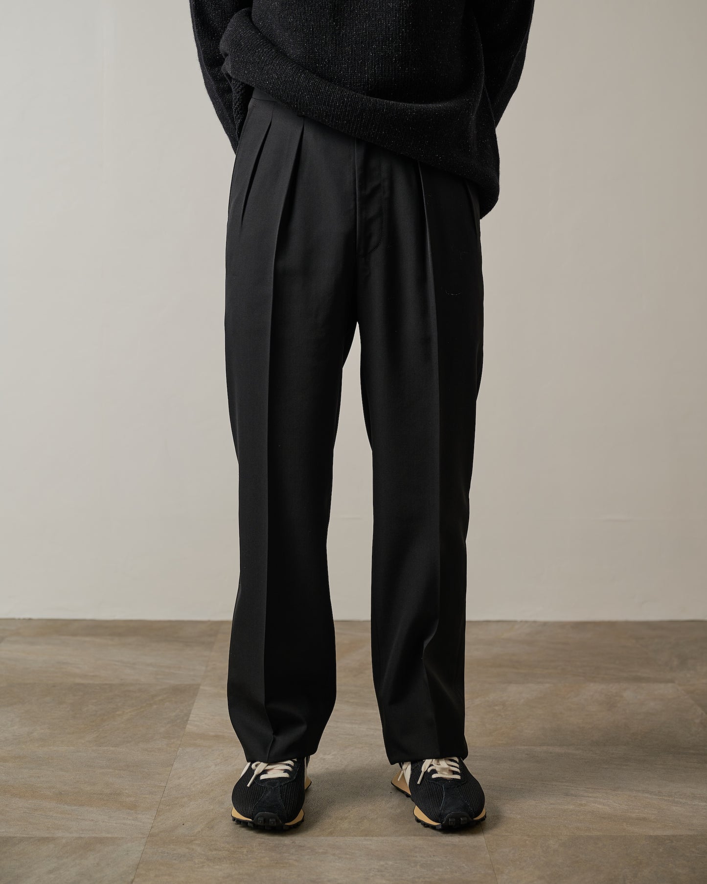 LAX TROUSER IN WOOL BLEND GABARDINE