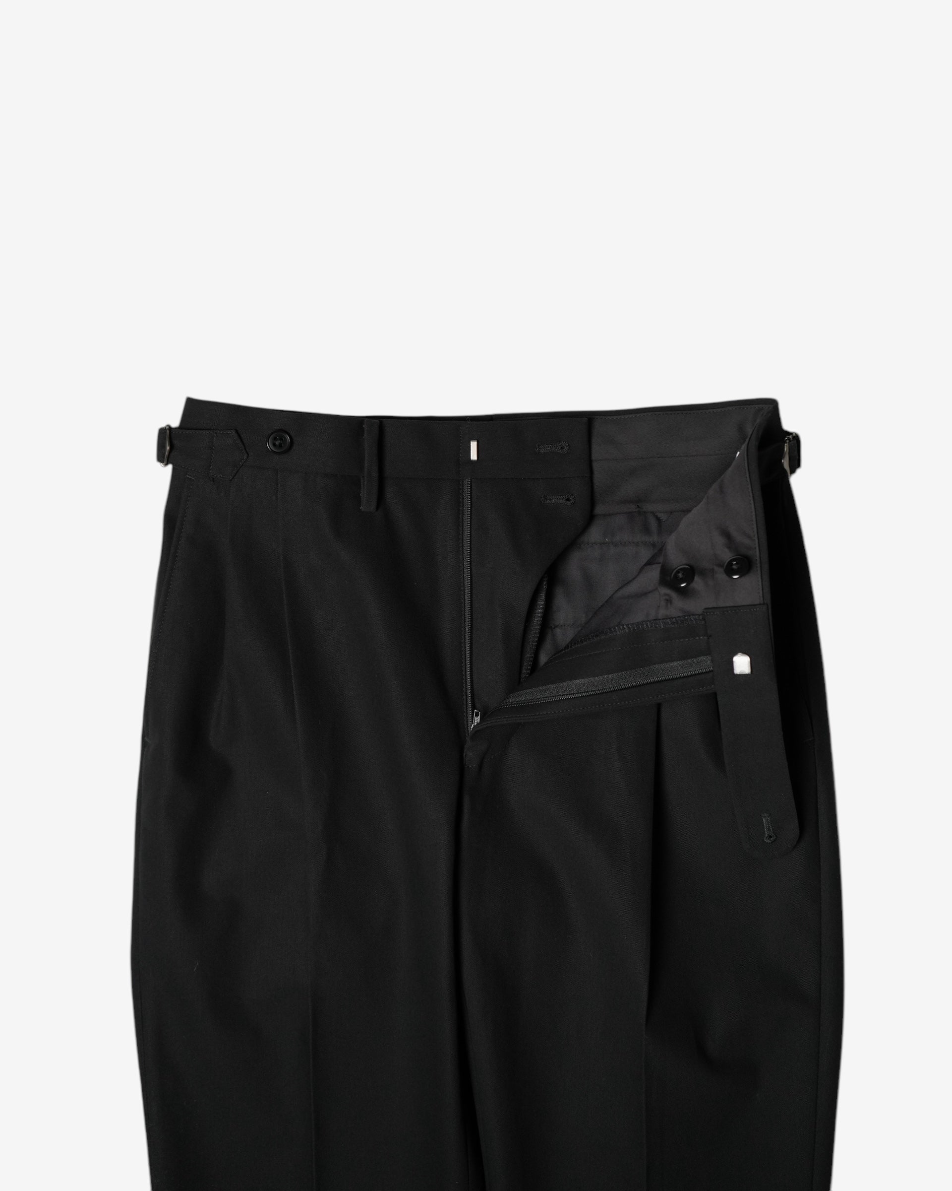 PLEATED TROUSER IN ORGANIC COTTON